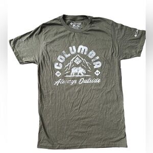 Men’s Columbia short sleeve t shirt mossy green men’s size small